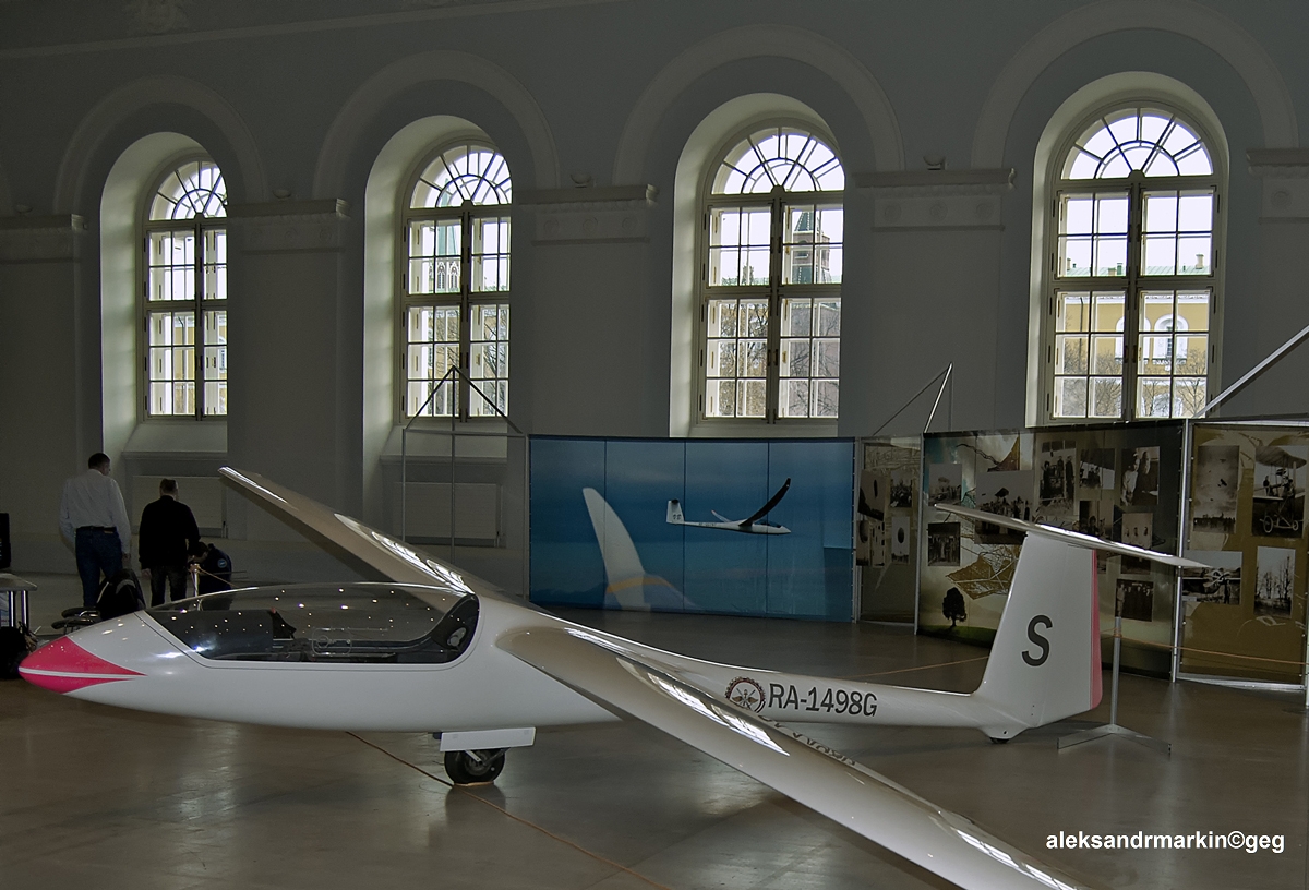 PZL SZD-48 Jantar Standard au statique