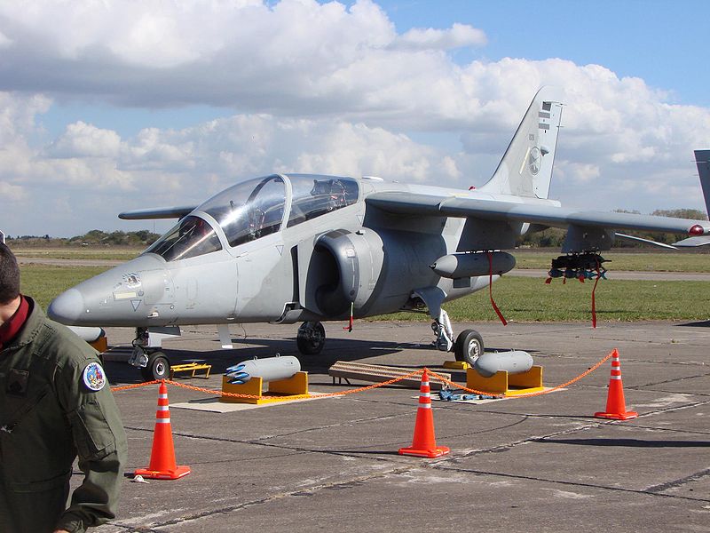 FMA IA-63 Pampa II au statique