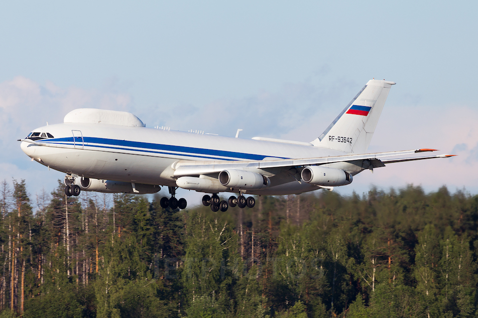 Iliouchine Il-80 russe à l'atterrissage