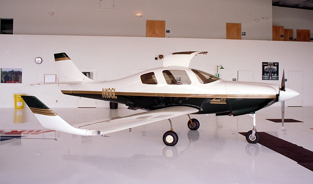 Lancair IV-P en exposition