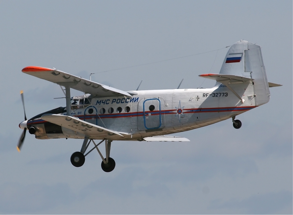 Antonov An-2 Colt (An-3T) en vol