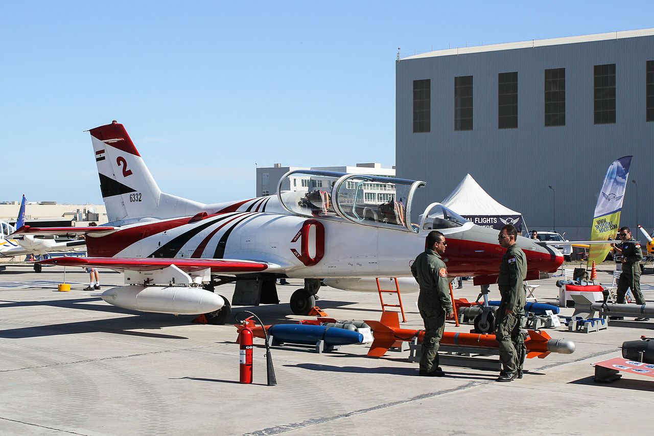 Hongdu K-8E égyptien