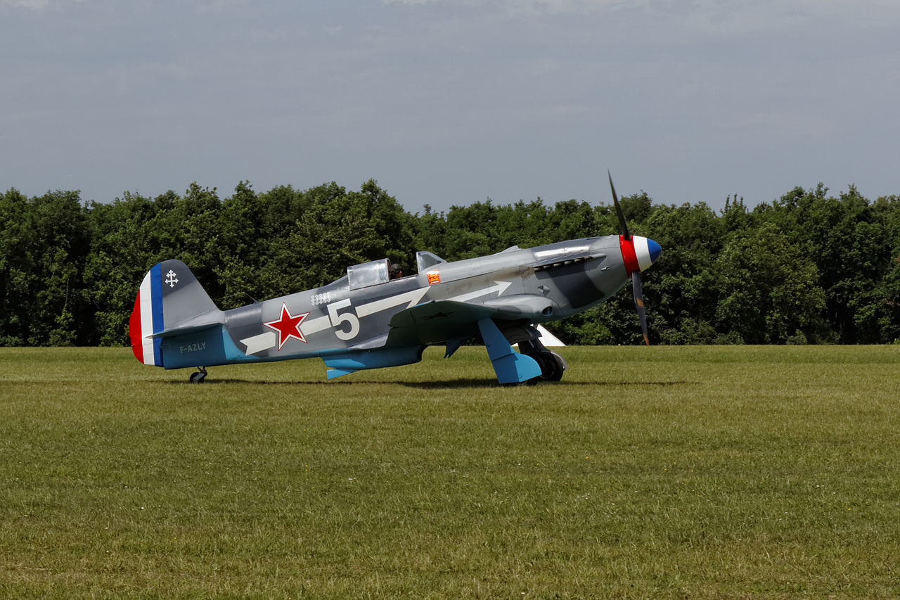 Yakovlev Yak-3 aux couleurs du Normandie-Niemen