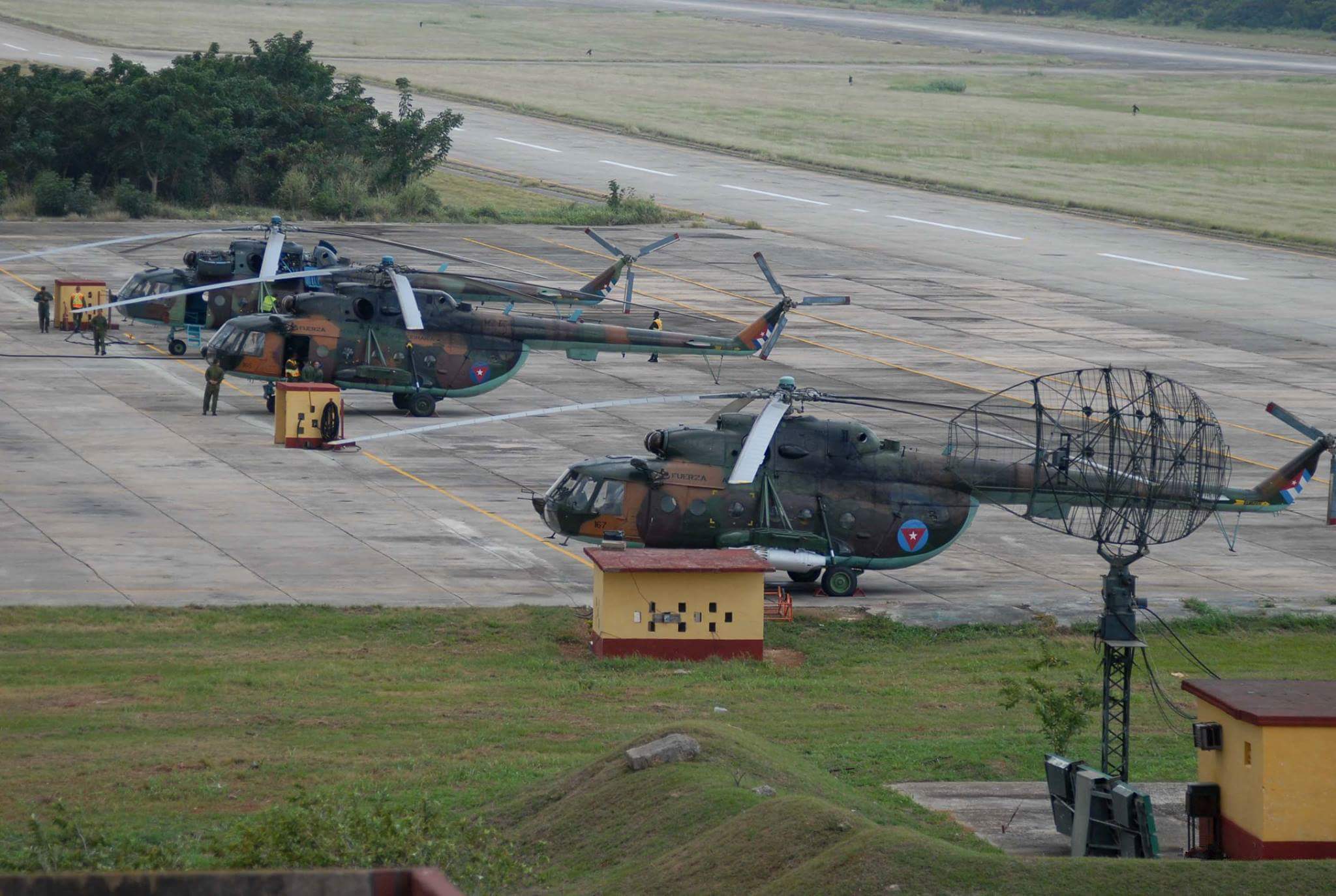 Mil Mi-17 cubains au sol