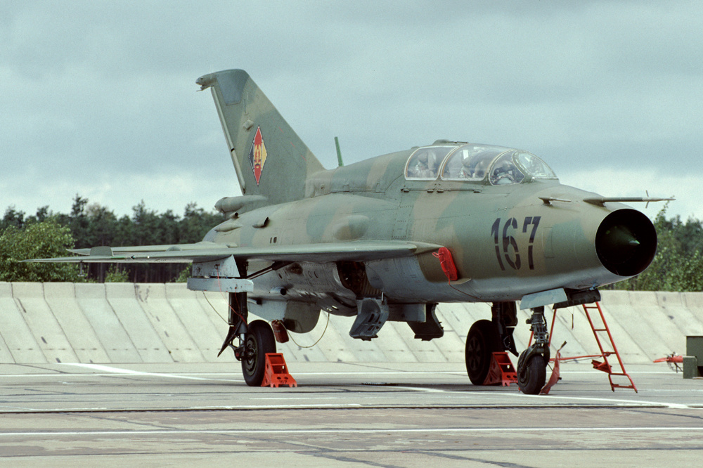 Mikoyan-Gourevitch MiG-21UM est-allemand