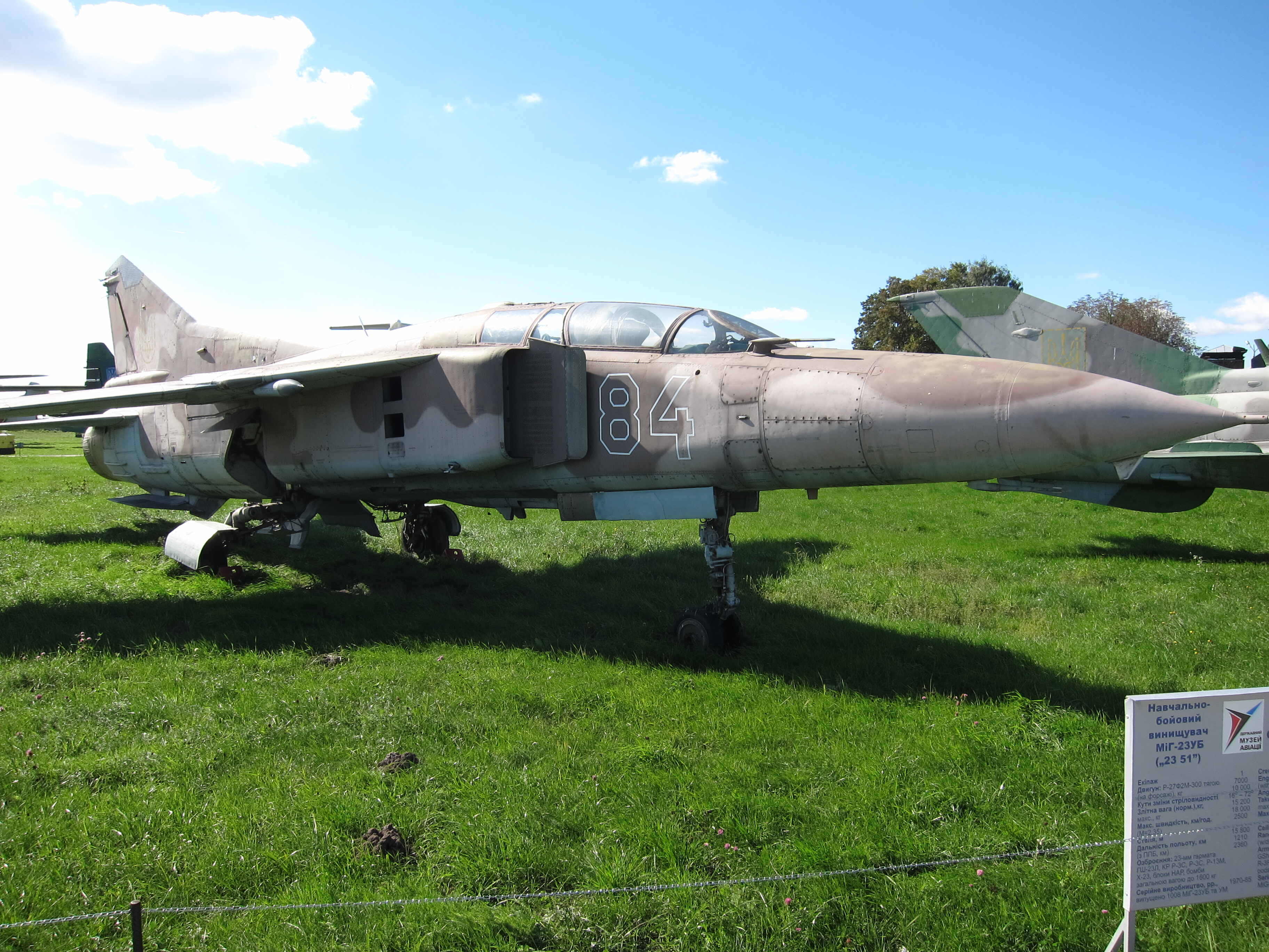 Mikoyan-Gourevitch MiG-23UB ukrainien