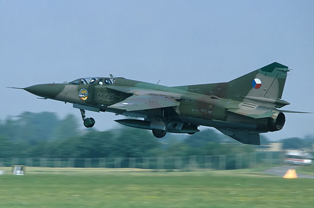Mikoyan-Gourevitch MiG-23UB tchécoslovaque
