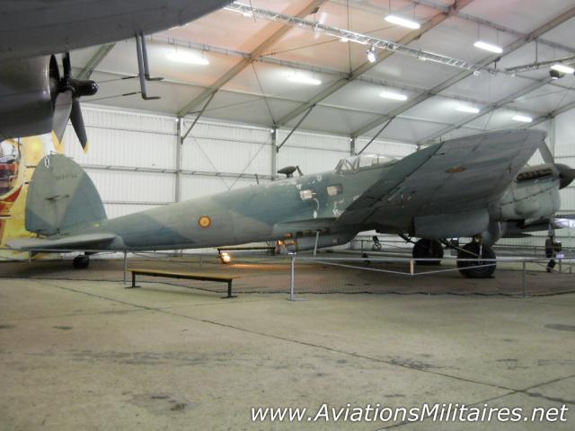 Casa 2.111 du Bourget de profil, par Clansman