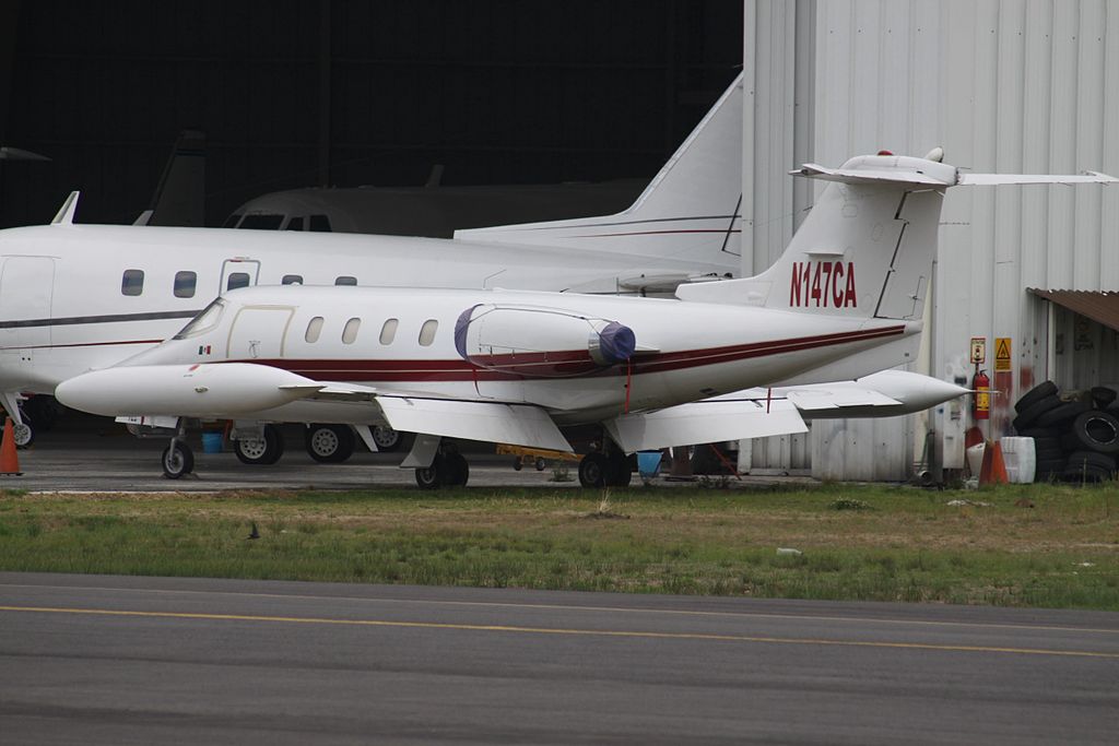 Learjet 25D vu de l'arrière