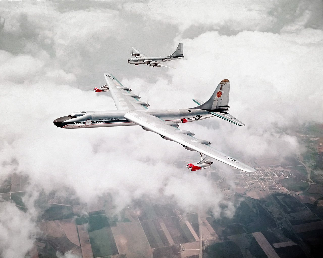 Convair NB-36H Peacemaker en vol