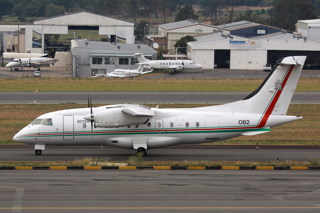 Dornier Do 328-100 botswanais