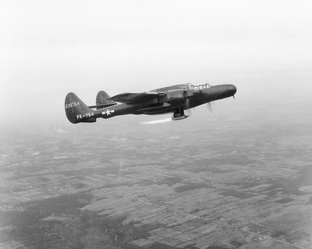 Northrop P-61 Black Widow testant des statoréacteurs
