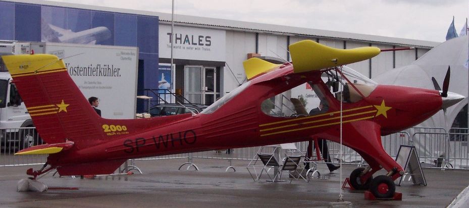 PZL-104MA Wilga 2000 de profil