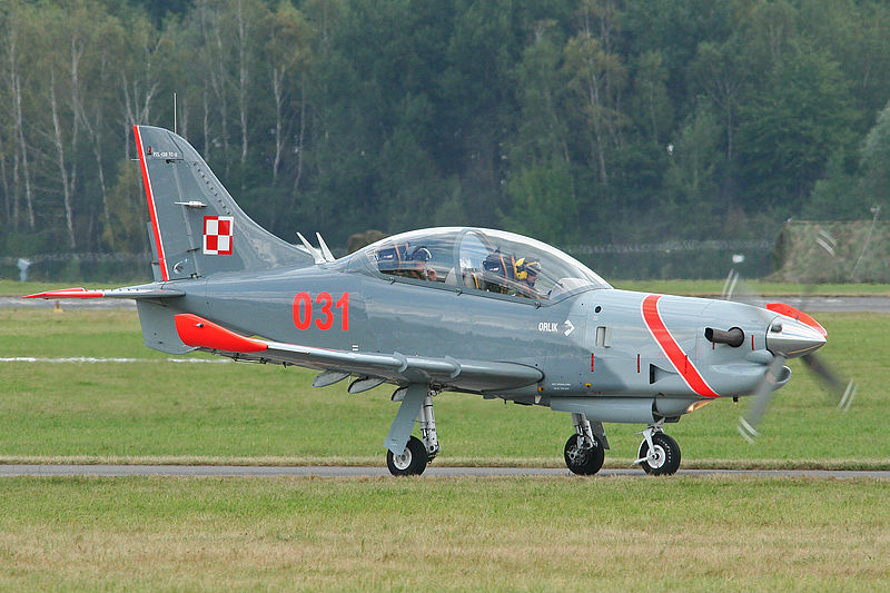 PZL-130TC-II Orlik polonais au roulage