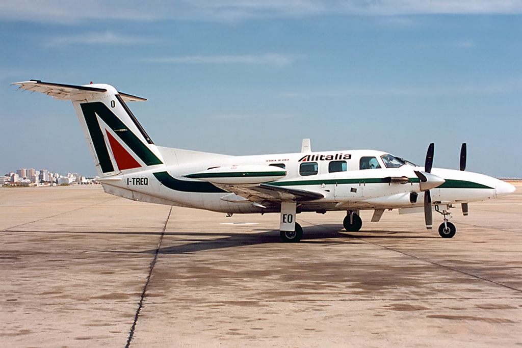 Piper PA-42-720 Cheyenne IIIA au sol