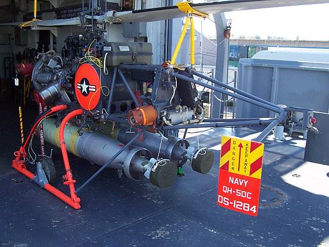 Gyrodyne QH-50C DASH de l'US Navy vu de l'arrière