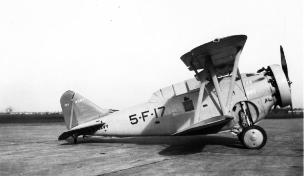 Grumman FF-1 "Fifi" de profil