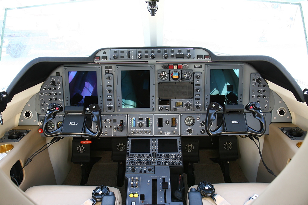 Beech 390 Premier IA - Cockpit