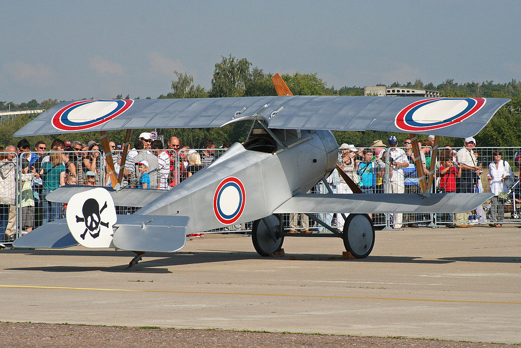 Nieuport 17 - Réplique aux couleurs russes vu de l'arrière