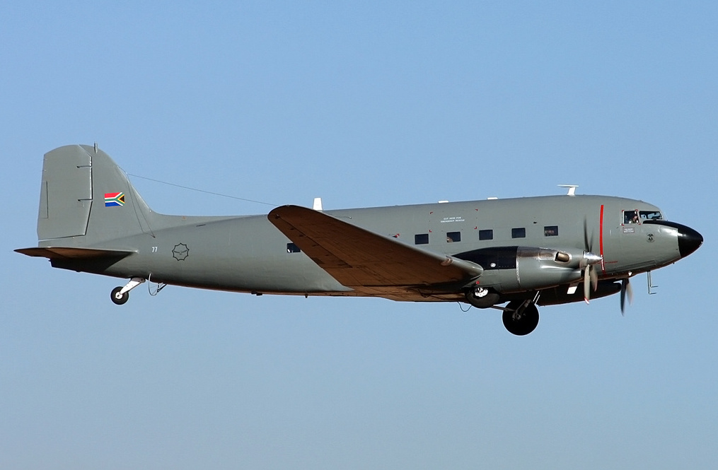 Douglas C-47TP Turbo Dakota sud-africain