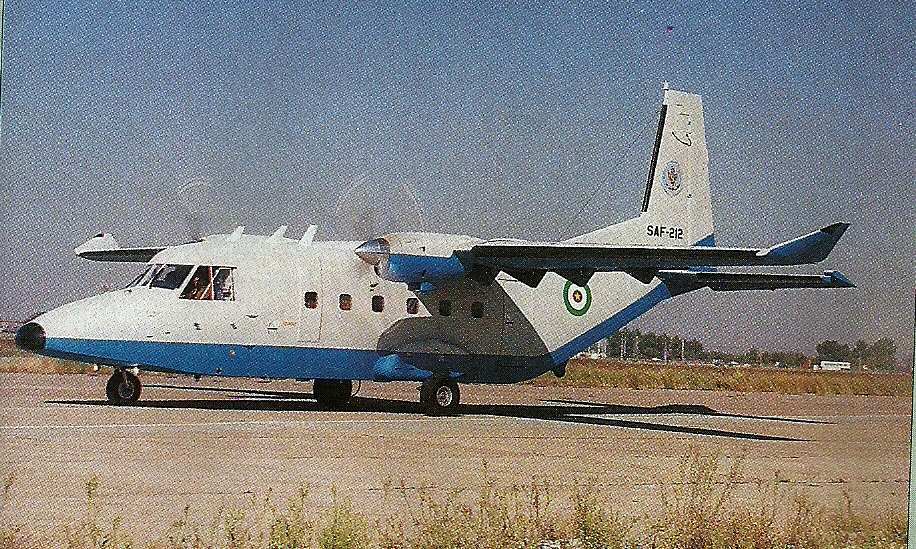 Casa C-212-400 surinamien