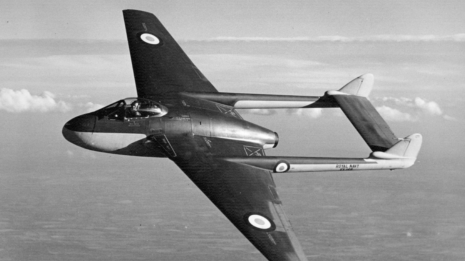 De Havilland DH-115 Sea Vampire F.20 de la Royal Navy