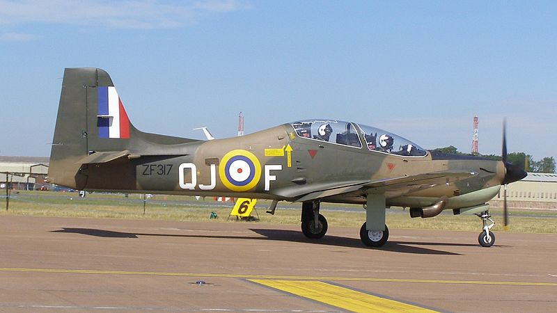 Embraer EMB-312 (Tucano T.1) de la RAF au sol