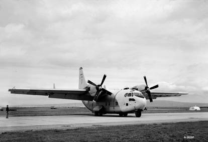 Fairchild C-123 Provider (YC-134A) au sol