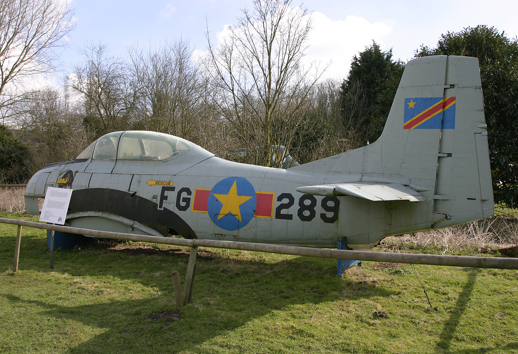 North American T-28C Trojan congolais - Épave