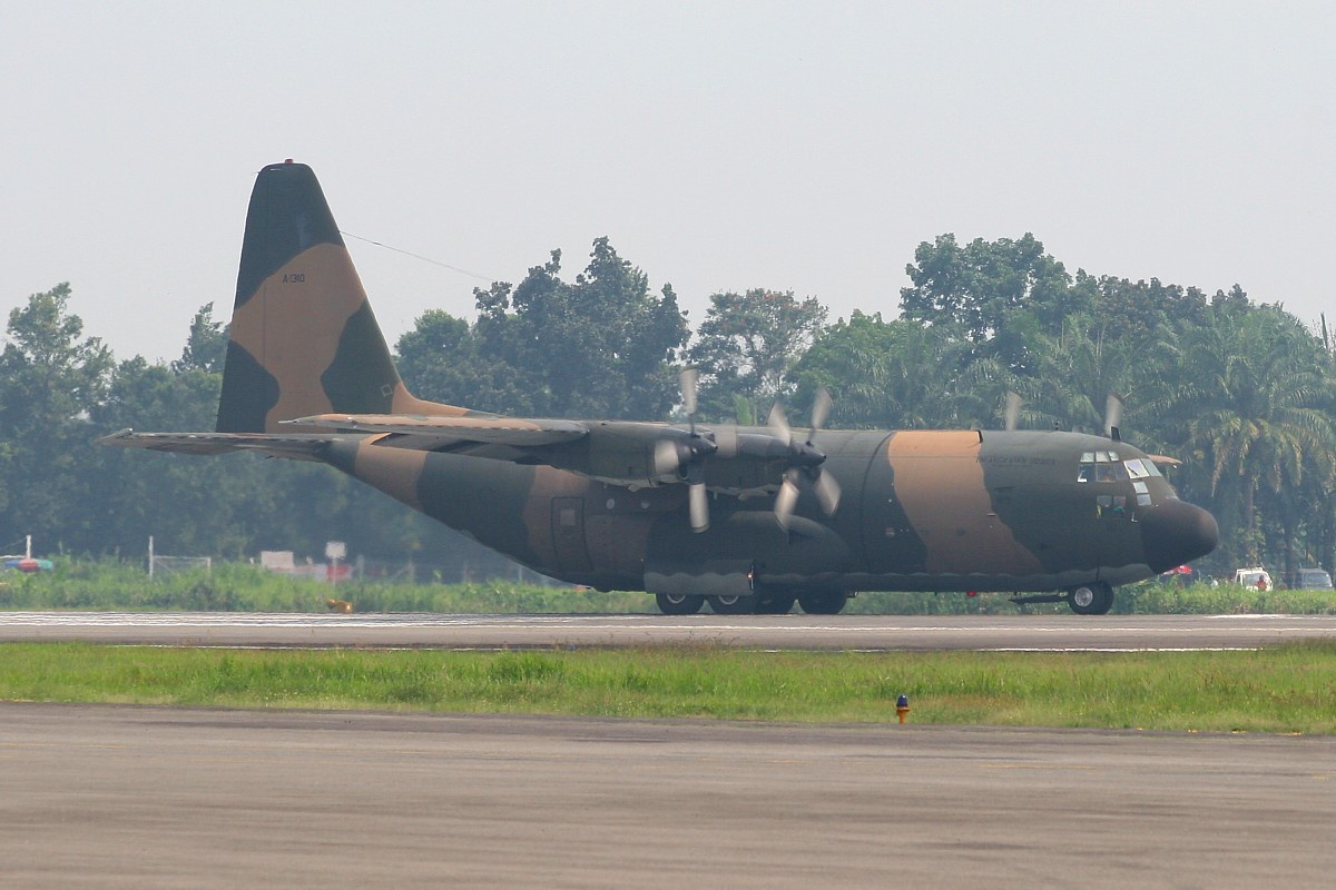 Lockheed KC-130B indonésien