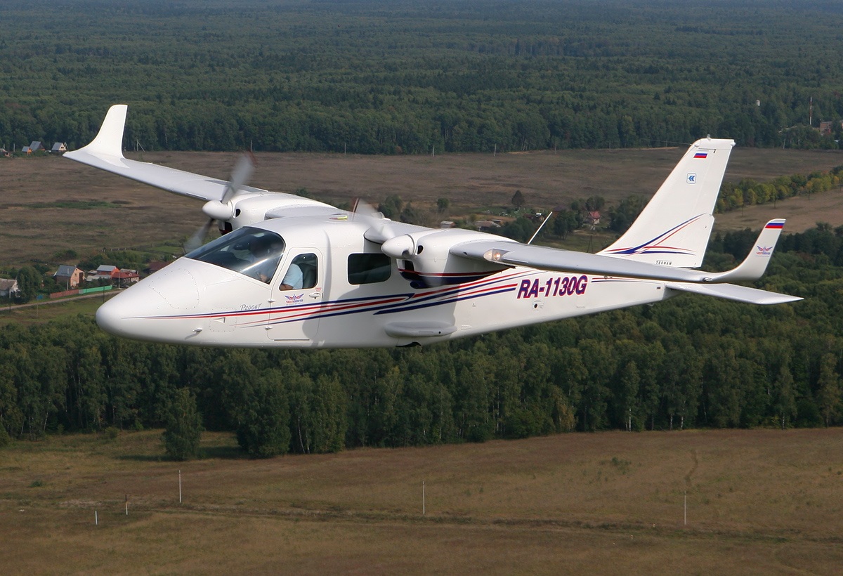Tecnam P2006T civil en vol