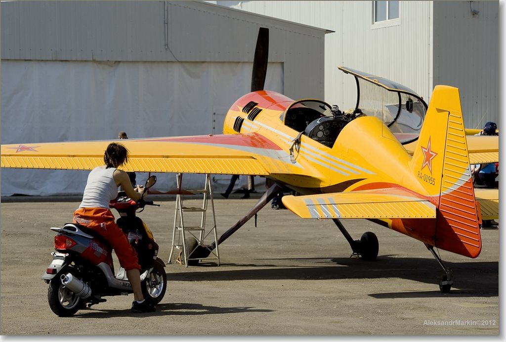 Yakovlev Yak-54 vu de l'arrière