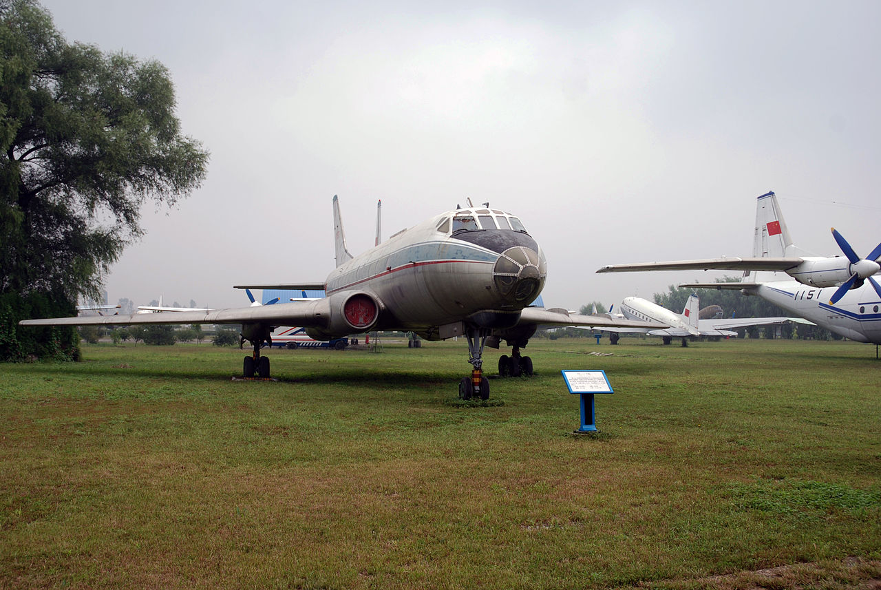 Tupolev Tu-124 Cookpot vu de l'avant