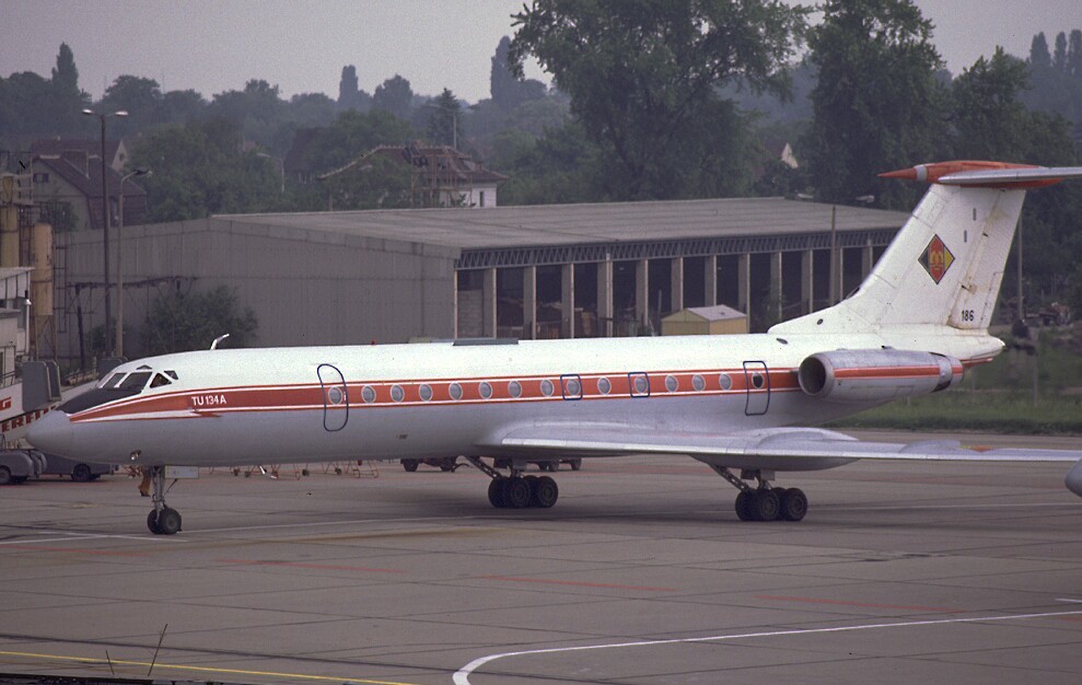 Tupolev Tu-134AK est-allemand