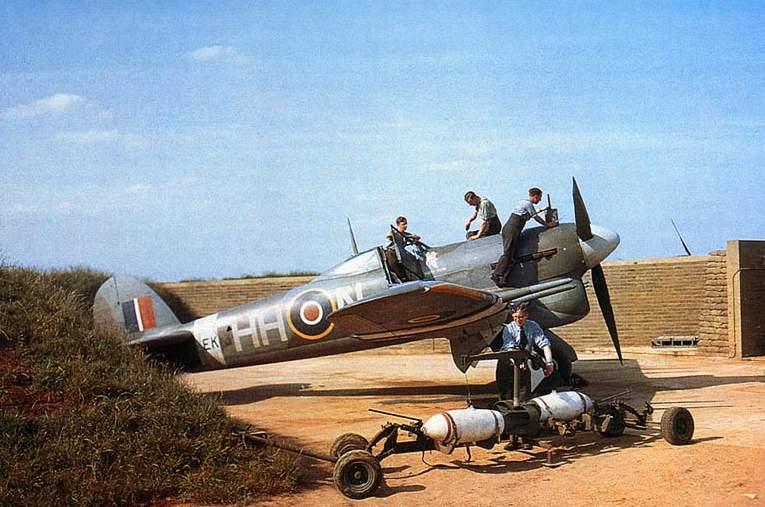 Hawker Typhoon Mk IB de la RAF