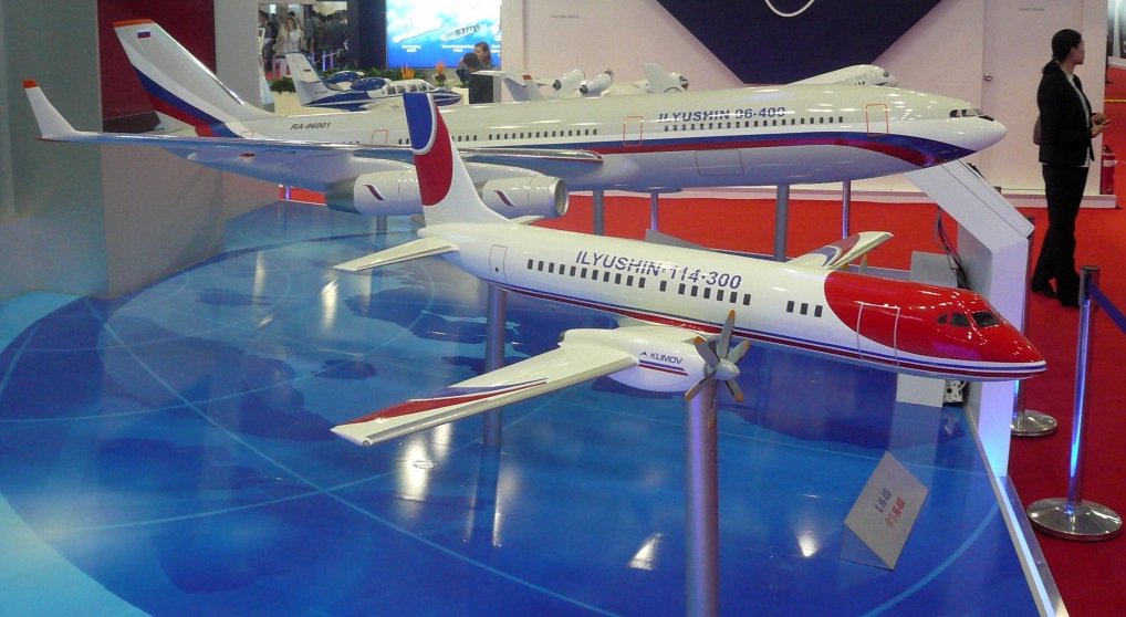 Iliouchine Il-114-300 - Maquette