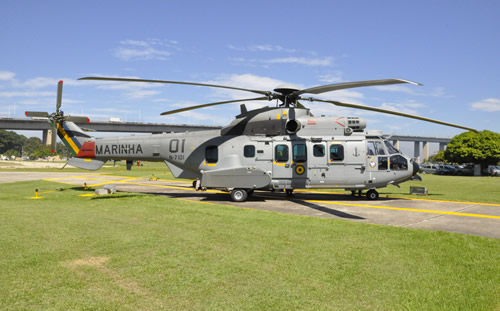 Eurocopter EC725 Caracal (UH-15) de la marine brésilienne