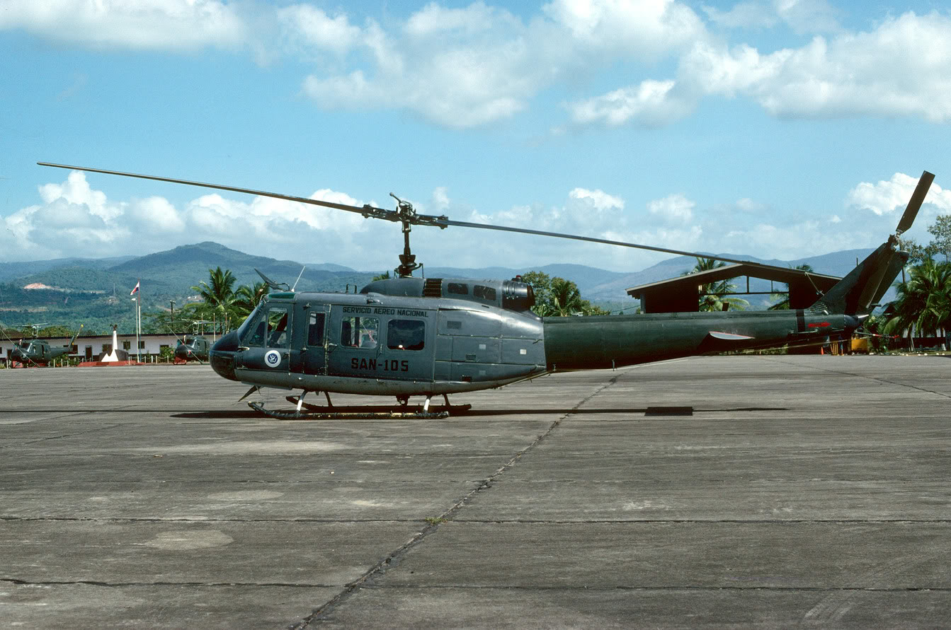 Bell UH-1H Huey panaméen