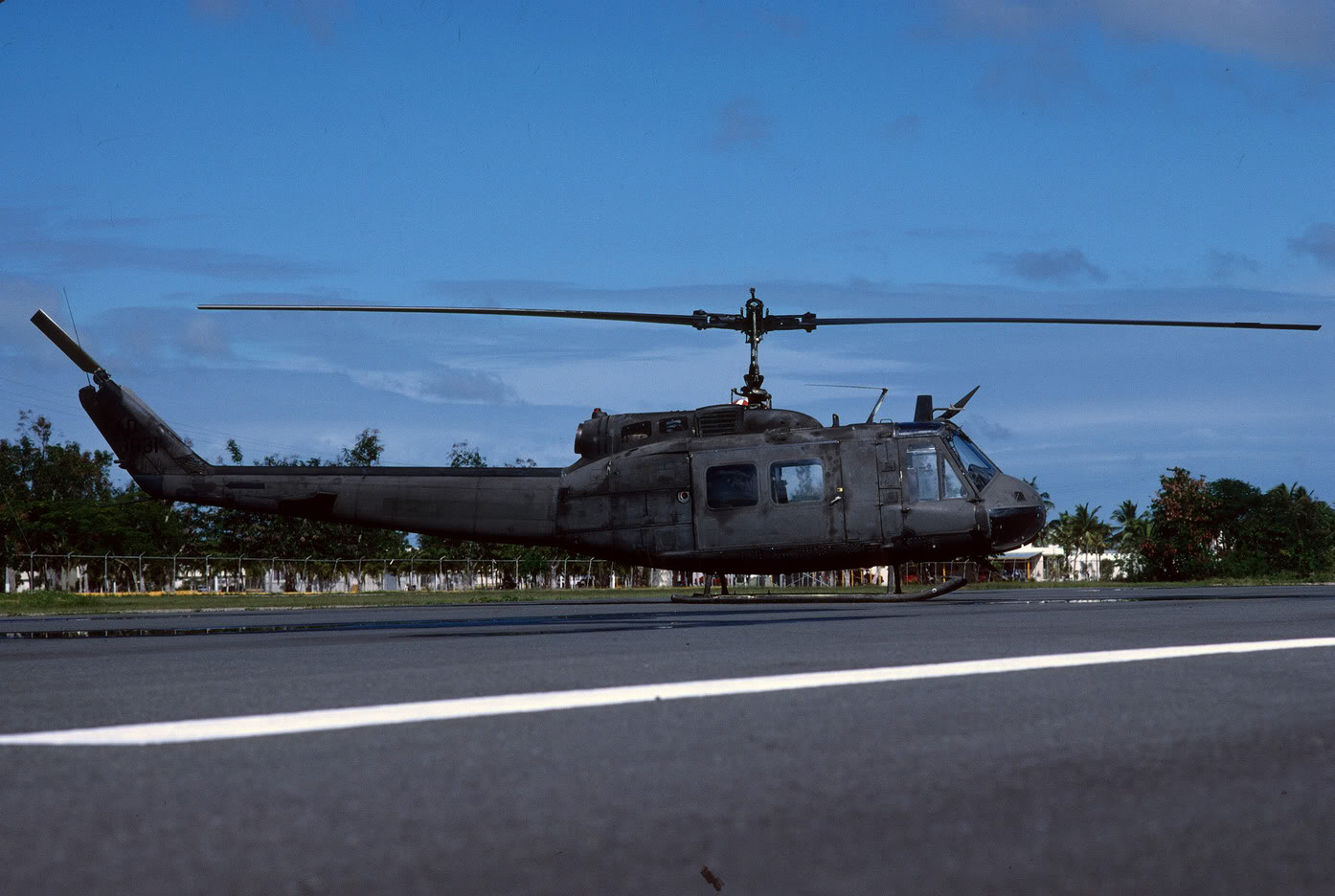 Bell UH-1H Huey dominicain