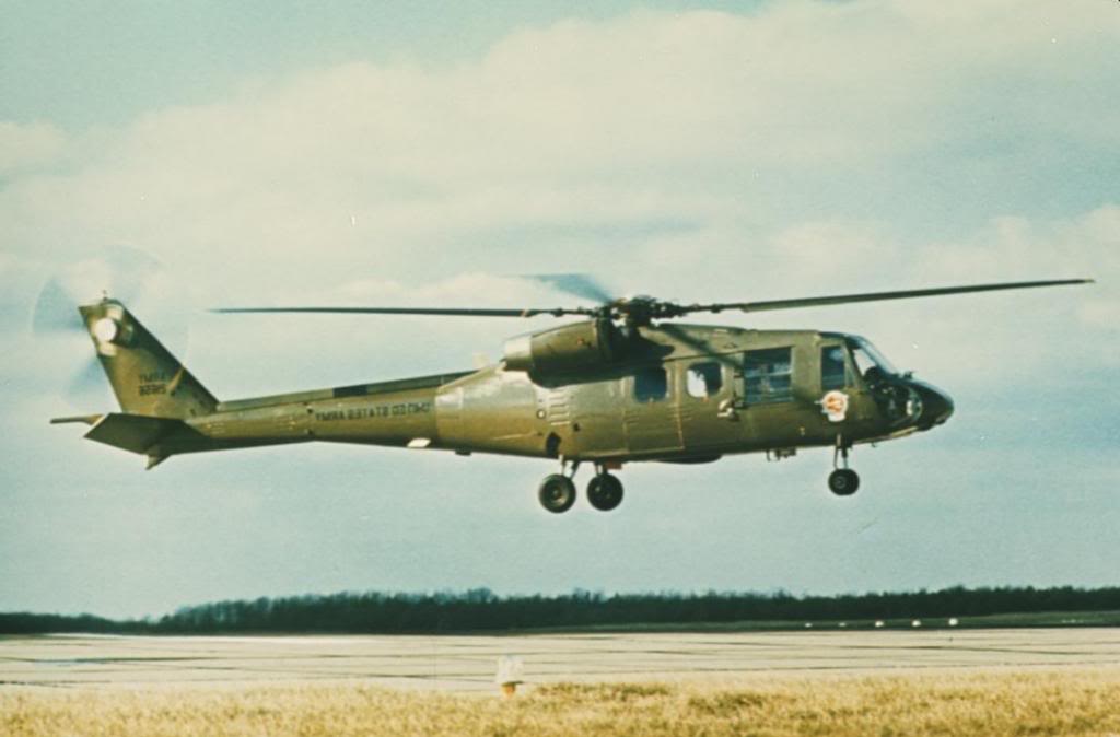 Sikorsky YUH-60A vu de côté