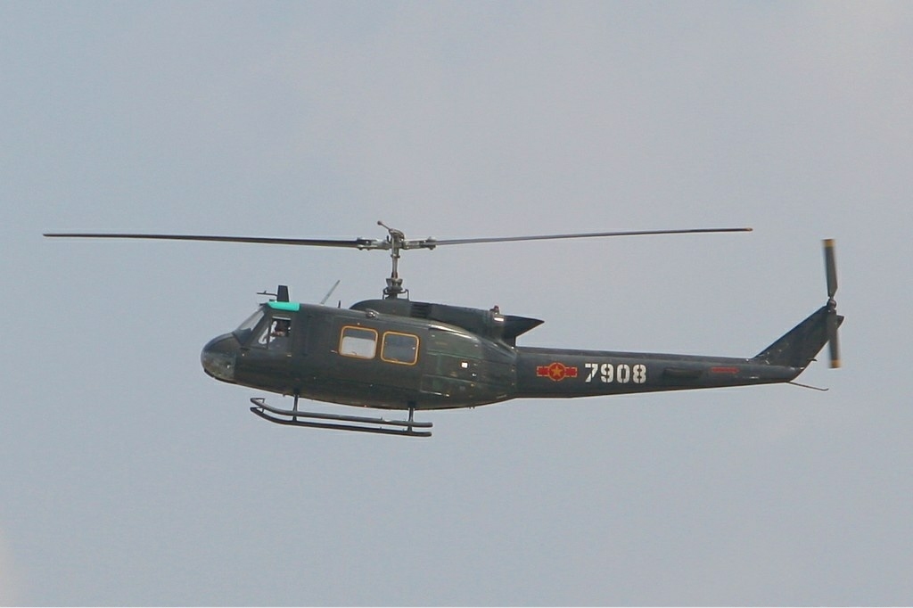 Bell UH-1H Huey vietnamien
