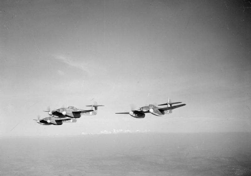 Westland Whirlwind en formation