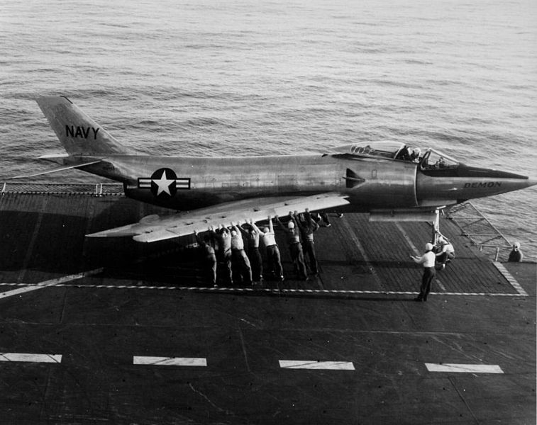McDonnell F-3 Demon - Prototype XF3H-1 sur le pont