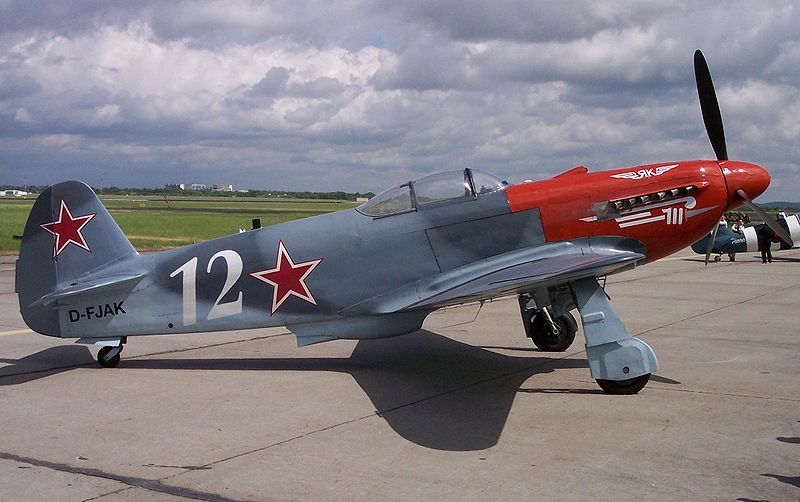 Yakovlev Yak-3M aux couleurs soviétiques