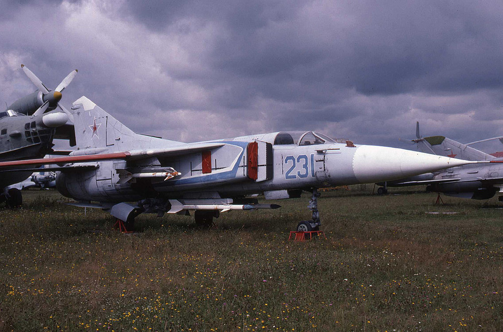 Mikoyan-Gourevitch MiG-23 - Prototype Ye-231