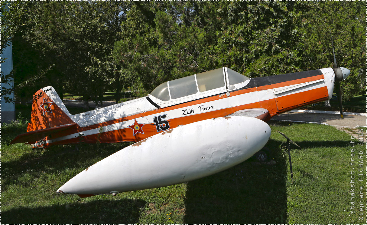 Zlin Z-526F roumain par Stanak
