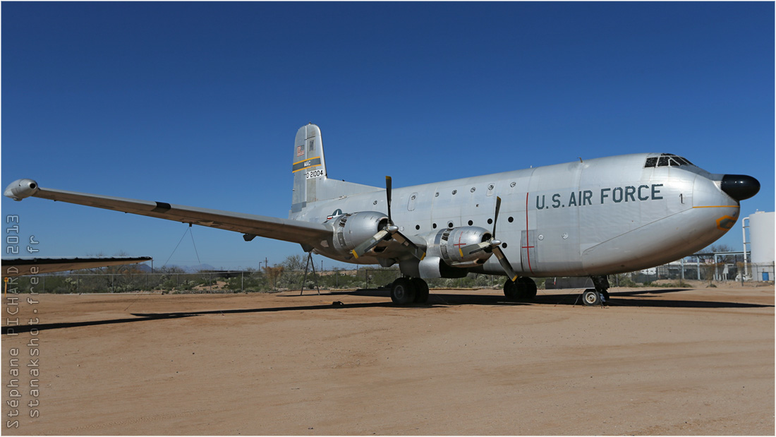 Douglas C-124C Globemaster II de l'USAF exposé par Stanak