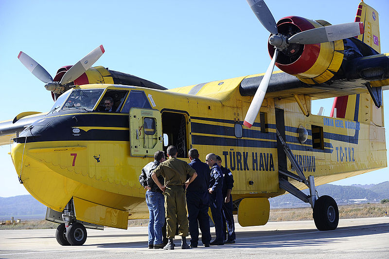Canadair CL-215 Scooper civil en Turquie