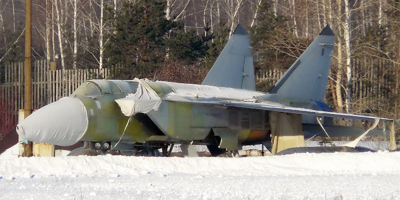 MiG-31M 05-04-04 partiellement achevé