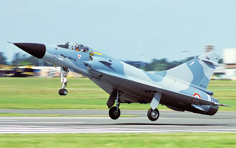 Dassault Mirage 2000-04 au décollage